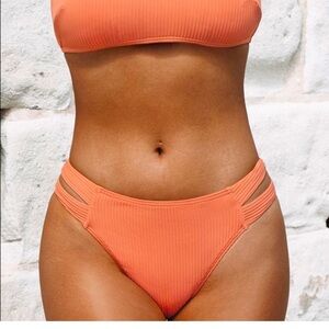 Brand NWT Cupshe Ribbed Coral Orange Crossback Bikini Set (Top: L Bottom: XL)